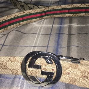 Gucci belt (with out Gucci bag)